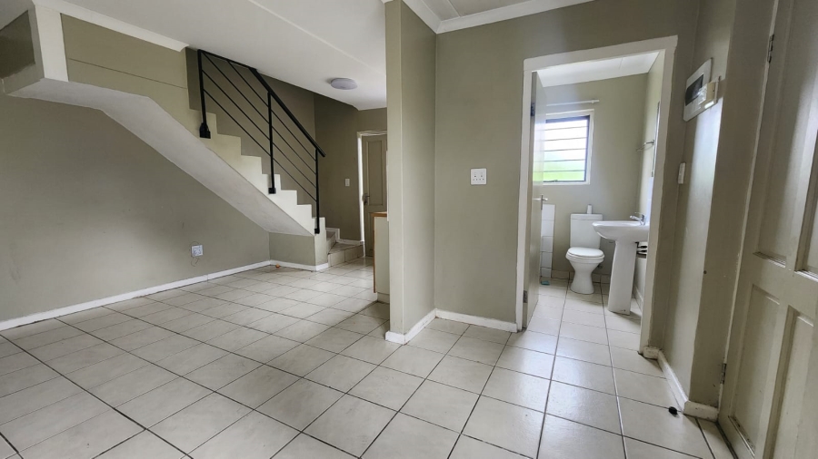 To Let 2 Bedroom Property for Rent in Maitland Western Cape
